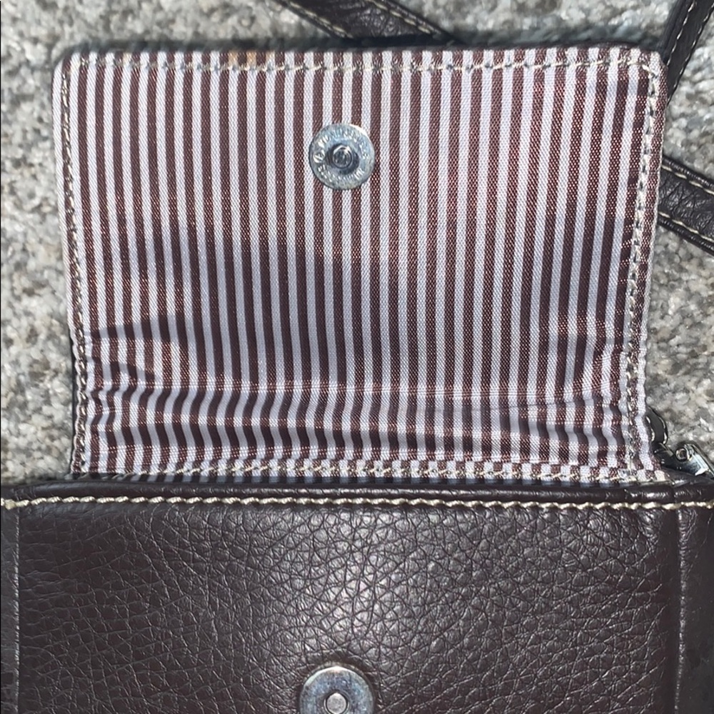 Thirty one small wallet crossbody GUC 🟪 - Picture 7 of 8